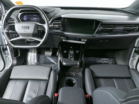 Certified 2023 Audi Q4 e-tron Prestige w/ Black Optic Package image 18