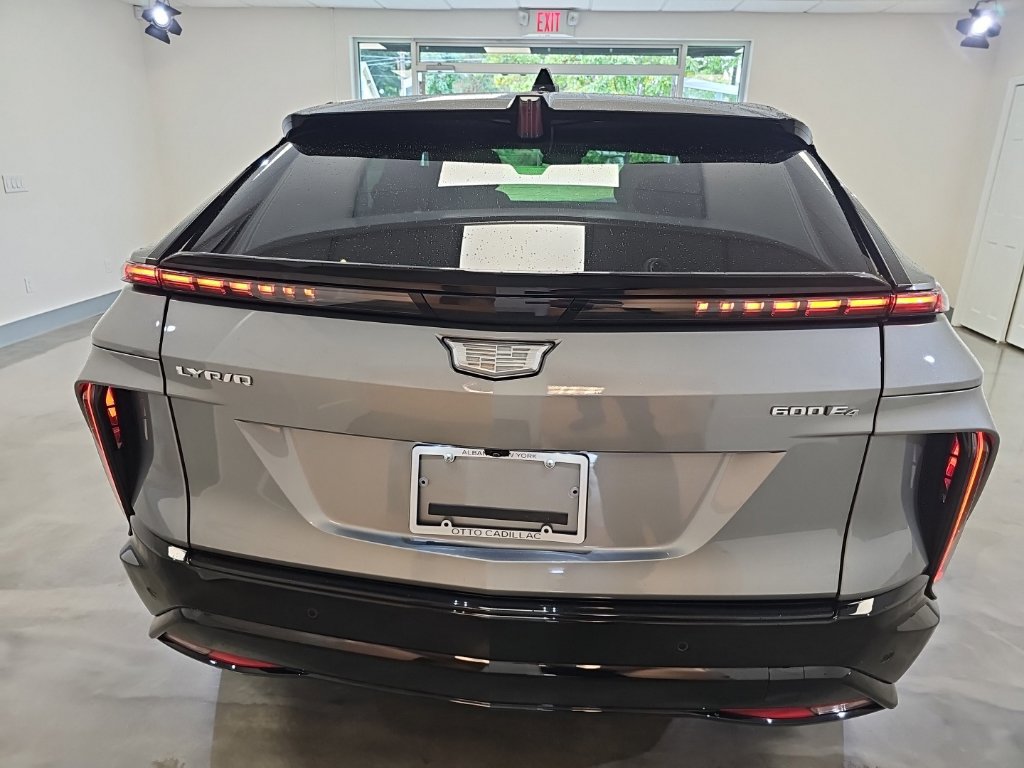 Certified 2024 Cadillac Lyriq Sport AWD/4WD image 4