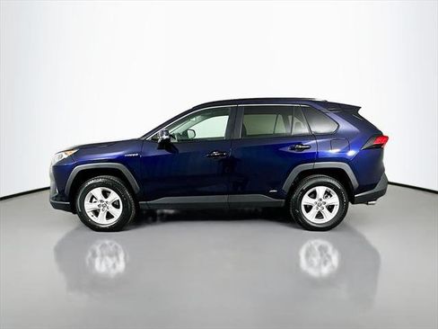 Certified 2021 Toyota RAV4 XLE w/ Convenience Package image 4