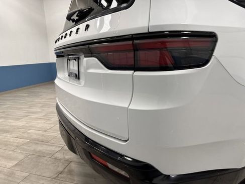 Used 2024 Jeep Wagoneer Series II image 37