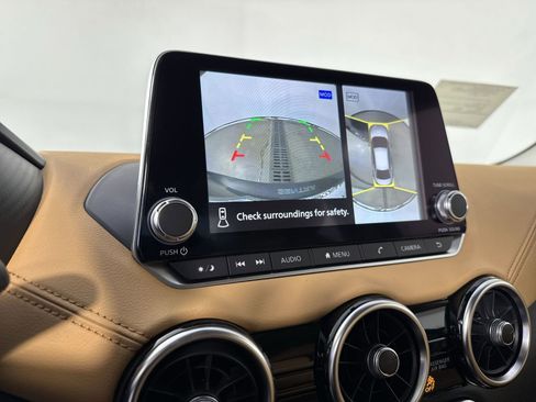 New 2025 Nissan Sentra SV w/ SV Premium Package image 9