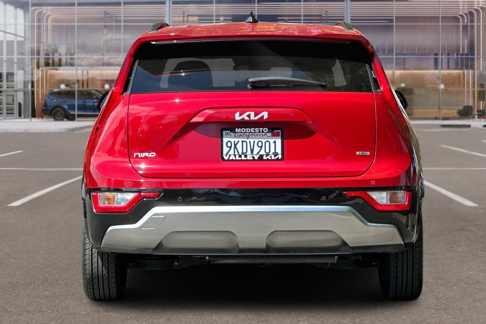 Certified 2024 Kia Niro FWD image 5