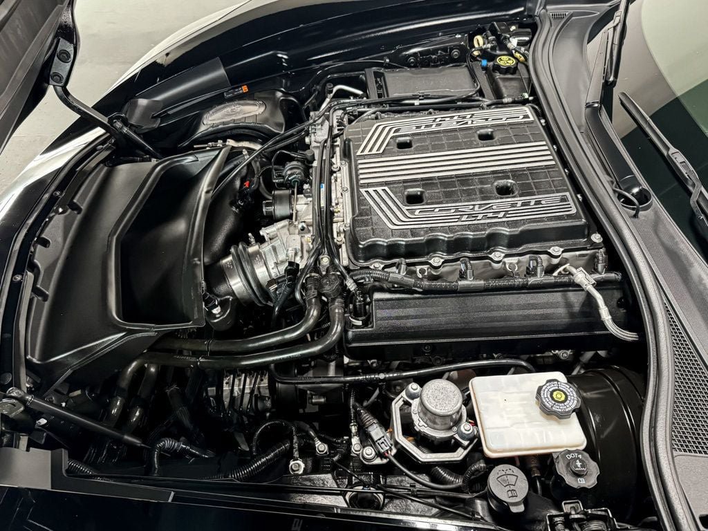 Used 2017 Chevrolet Corvette Z06 RWD image 13