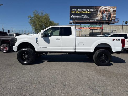 Used 2017 Ford F250 Lariat w/ Lariat Value Package image 7