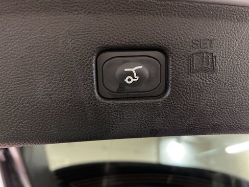 Used 2024 Ford Edge Titanium AWD/4WD image 34