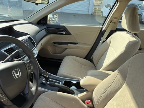 Used 2014 Honda Accord EX image 7