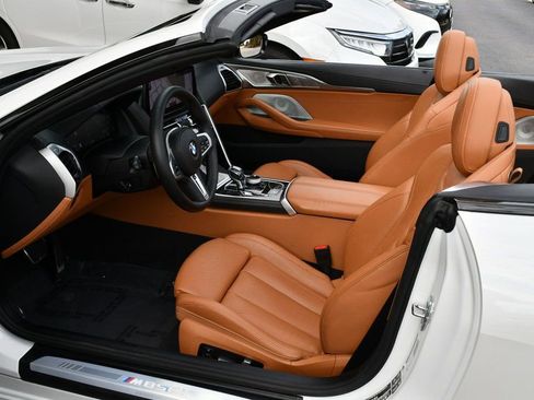 Used 2024 BMW M850i xDrive Convertible AWD/4WD image 15