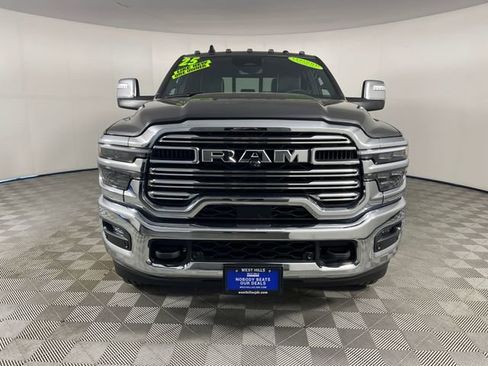 Used 2025 RAM 3500 Laramie w/ Towing Technology Group AWD/4WD image 19