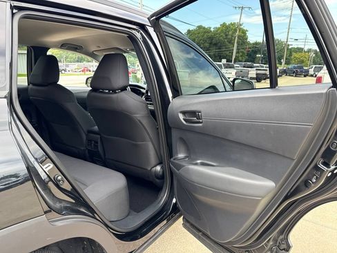 Used 2026 Toyota Corolla Cross LE FWD image 42