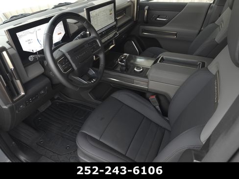 Used 2025 GMC Hummer EV 3X AWD/4WD image 9