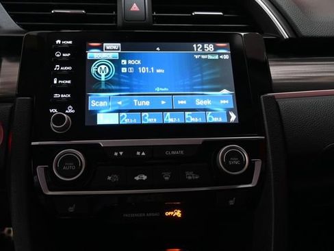 Used 2020 Honda Civic Touring image 17