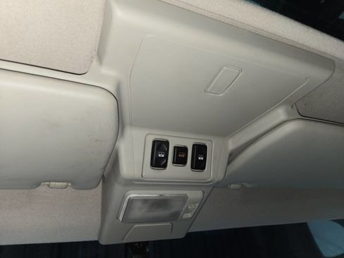 Used 2004 Land Rover Discovery SE image 89