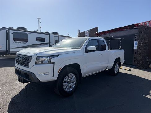 Used 2024 Nissan Frontier SV w/ SV Convenience Package RWD image 7