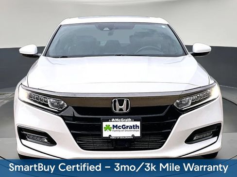Used 2018 Honda Accord Sport image 2