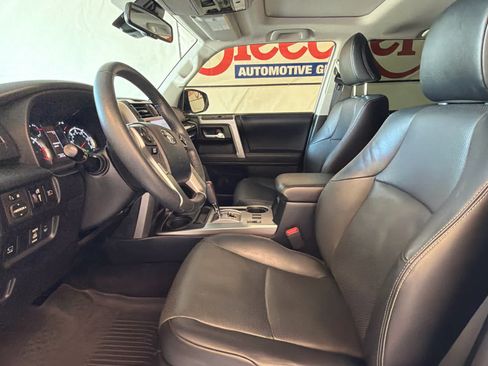 Used 2022 Toyota 4Runner Limited AWD/4WD image 14
