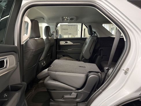 New 2026 Ford Explorer Active image 21