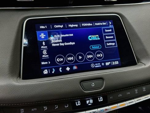 Used 2023 Cadillac XT4 Premium Luxury AWD/4WD image 16