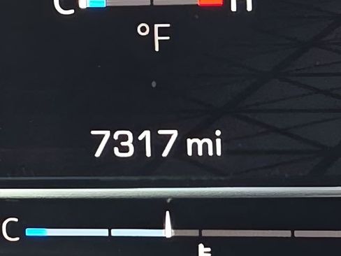 Used 2025 GMC Sierra 1500 AT4 w/ AT4 Premium Package image 31