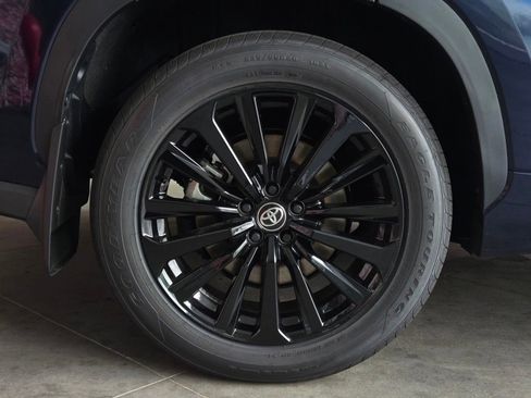 Certified 2026 Toyota Highlander XSE AWD/4WD image 5