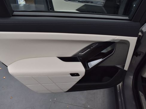New 2025 BMW i7 eDrive50 w/ Executive Package RWD image 15