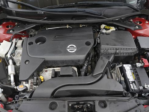 Used 2015 Nissan Altima 2.5 SV FWD image 28