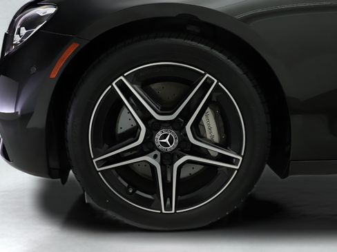Used 2022 Mercedes-Benz E 350 Sedan image 27