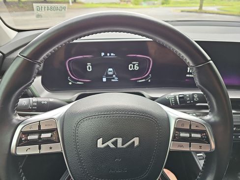 Used 2023 Kia Telluride S AWD/4WD image 22