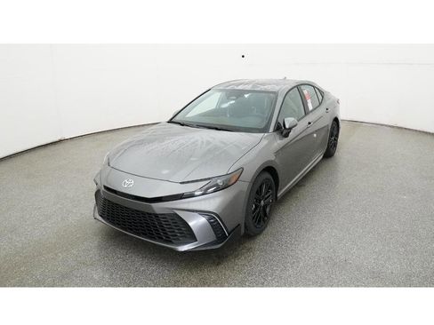 Used 2026 Toyota Camry SE w/ Convenience Package FWD image 16