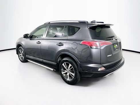 Used 2017 Toyota RAV4 XLE image 5