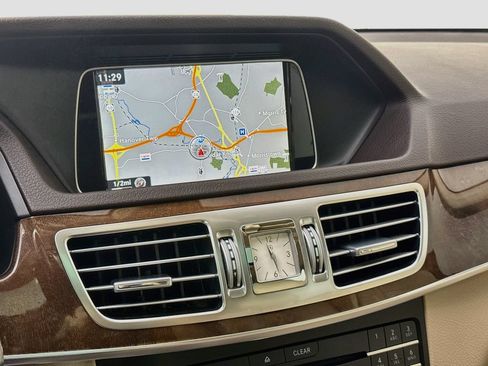Used 2016 Mercedes-Benz E 350 4MATIC Sedan image 15