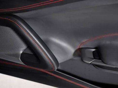 Used 2019 Ferrari GTC4Lusso AWD/4WD image 72