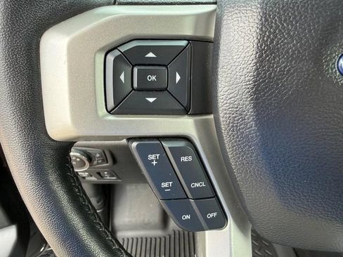 Used 2020 Ford F150 Lariat w/ Equipment Group 502A Luxury AWD/4WD image 19
