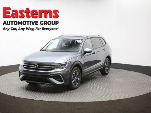 Used 2024 Volkswagen Tiguan Wolfsburg Edition image 54