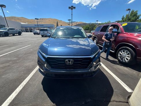 Used 2025 Honda CR-V EX-L image 3