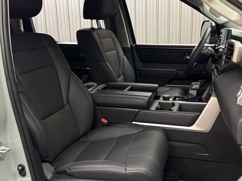 Used 2024 Toyota Tundra Limited image 36