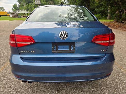 Used 2015 Volkswagen Jetta SE FWD image 8
