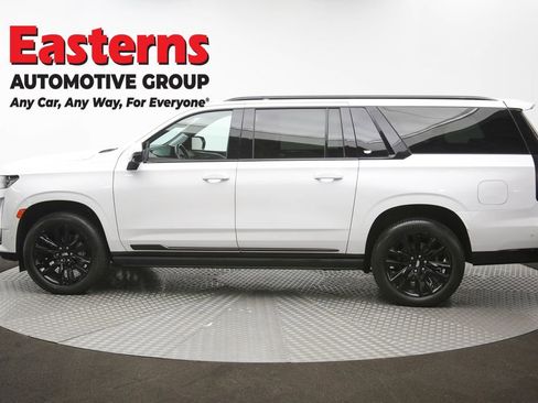 Used 2022 Cadillac Escalade ESV Sport w/ Touring Package image 69