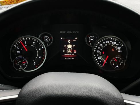 Used 2024 RAM 2500 Big Horn w/ Off Road Package image 15