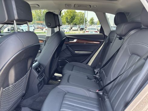 Used 2023 Audi Q5 2.0T Premium Plus w/ Premium Plus Package AWD/4WD image 32