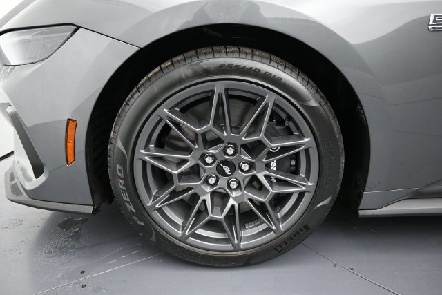 New 2026 Ford Mustang GT Premium w/ GT Performance Package RWD image 11