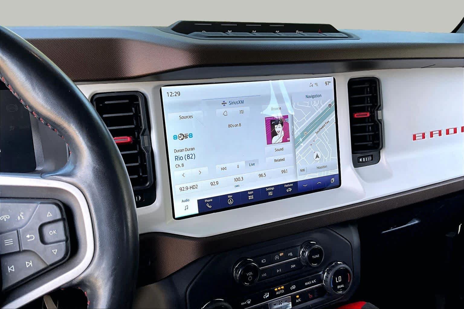 Used 2024 Ford Bronco Heritage Edition AWD/4WD image 6
