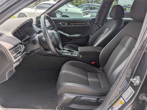 Used 2025 Honda Civic Sport image 18