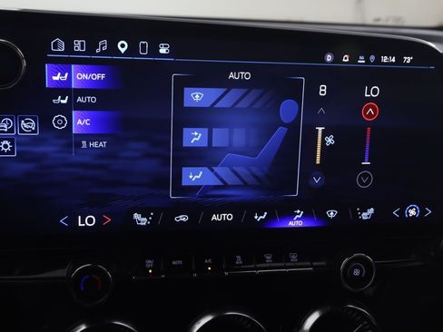 Used 2025 Chevrolet Blazer EV LT AWD/4WD image 29