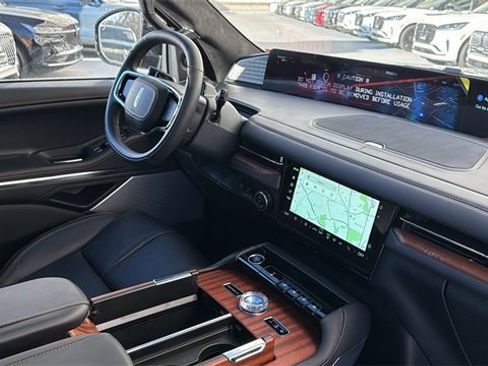 New 2025 Lincoln Navigator L Black Label image 7