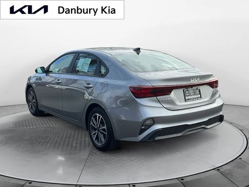 Used 2023 Kia Forte LXS image 4