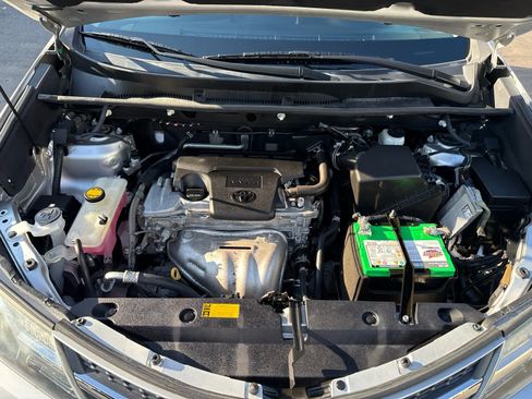 Used 2013 Toyota RAV4 XLE AWD/4WD image 16