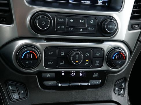 Used 2019 Chevrolet Suburban Premier image 23