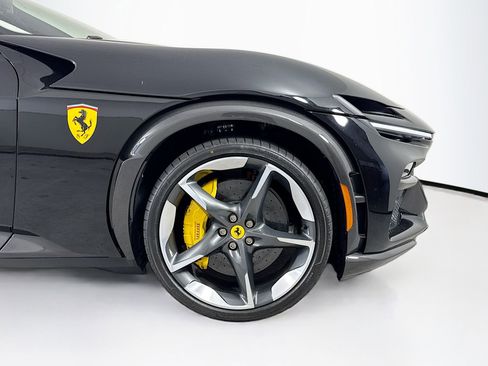 Certified 2025 Ferrari Purosangue image 27