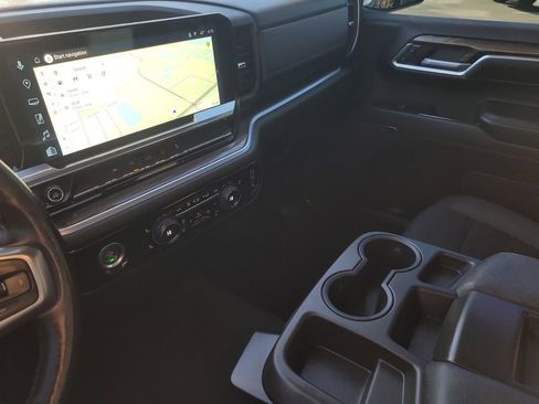 Used 2022 Chevrolet Silverado 1500 LT image 19