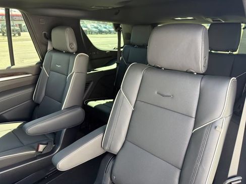New 2026 Cadillac Escalade Luxury w/ Touring Package AWD/4WD image 17